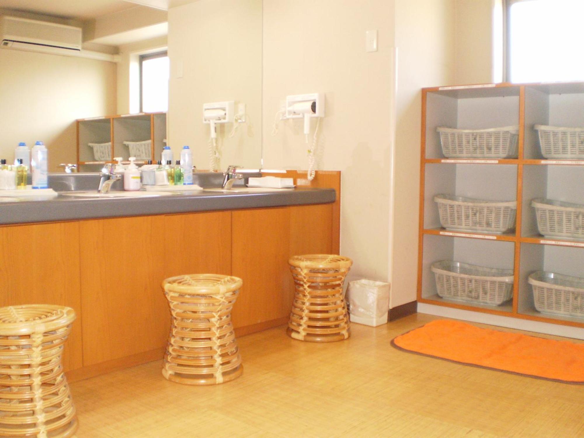 Hotel Route-Inn Ageo Ngoại thất bức ảnh